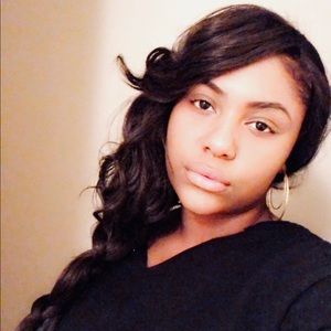 Meet your Posher, Jasmine